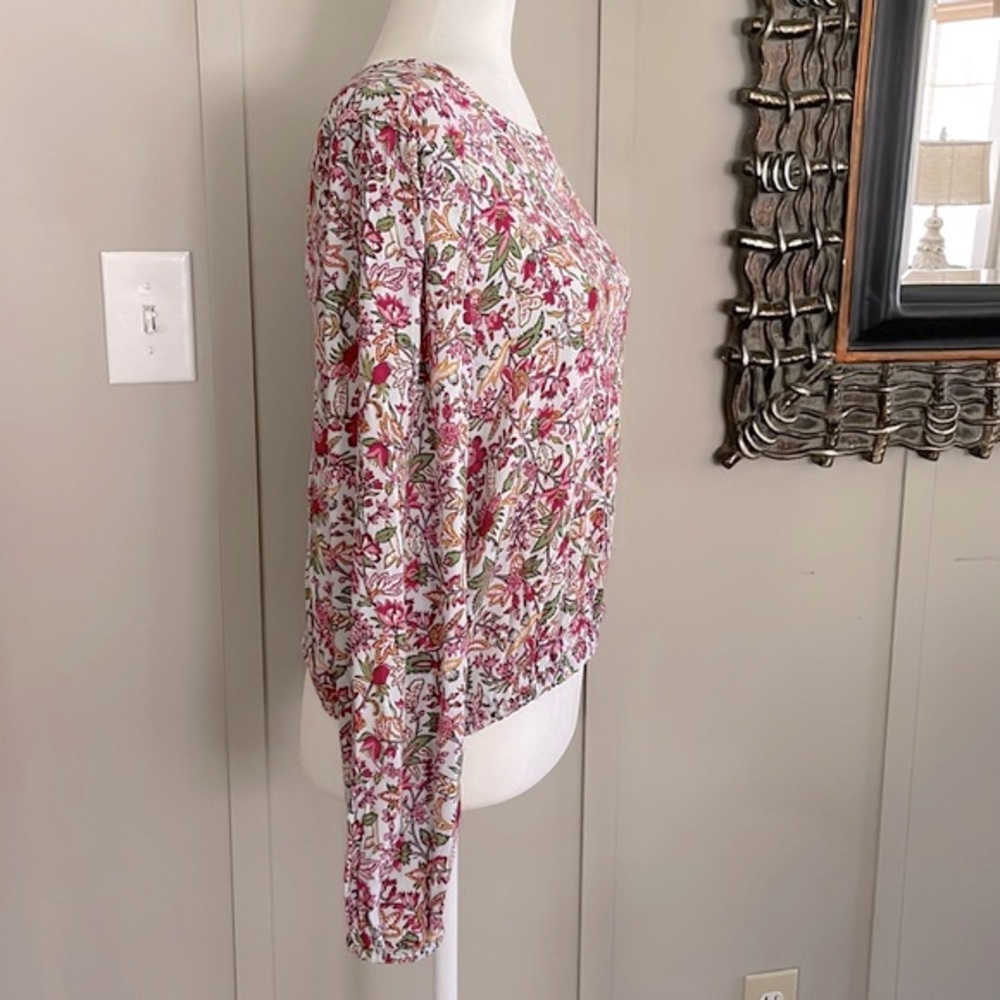 Loft Jungle Wrap V-Back Multicolor Floral Elasticized Hem Top EUC  Size Medium - Picture 6 of 14